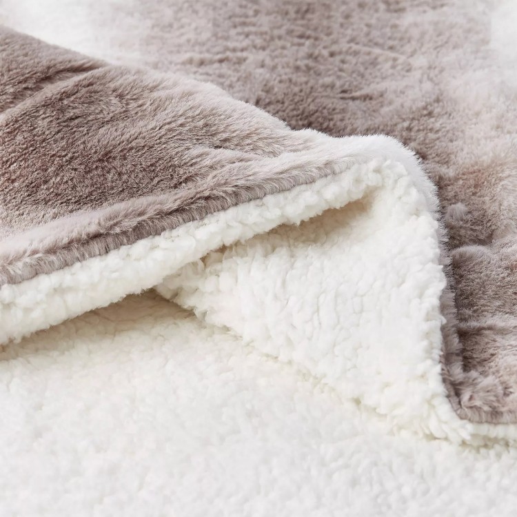 Premium Luxury Faux Fur Throw Blanket