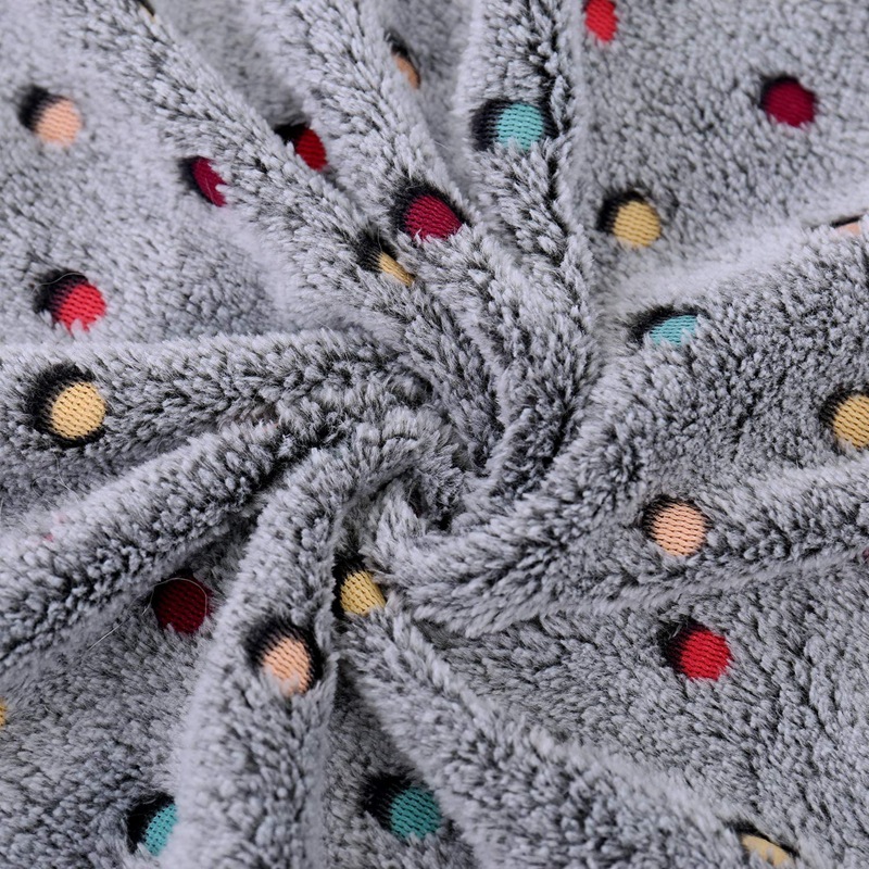 Pet Dog Blanket Fluffy Fleece Fabric Soft and Cute Warm